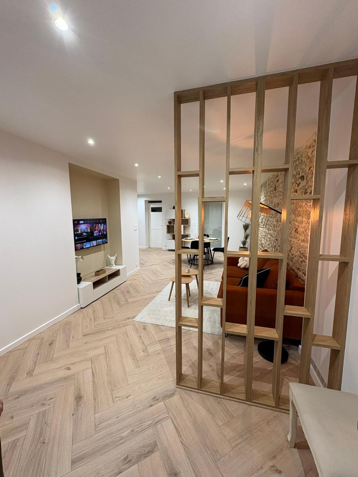 Chez Sof&Je Apartment บรี-กงต์-โรแบร์ ภายนอก รูปภาพ